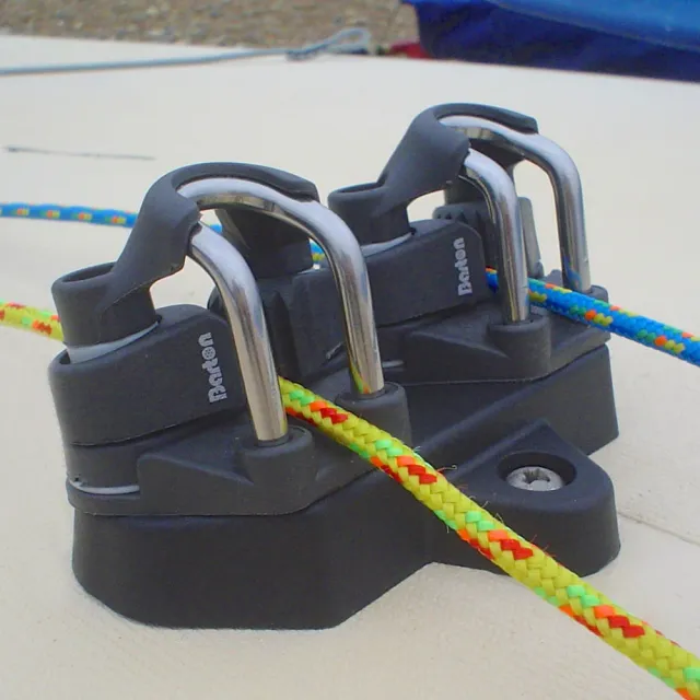 barton-marine-laser-replica-cleat-base-assembly-mit-2x-klemmcam-70100-fairleads- image 1