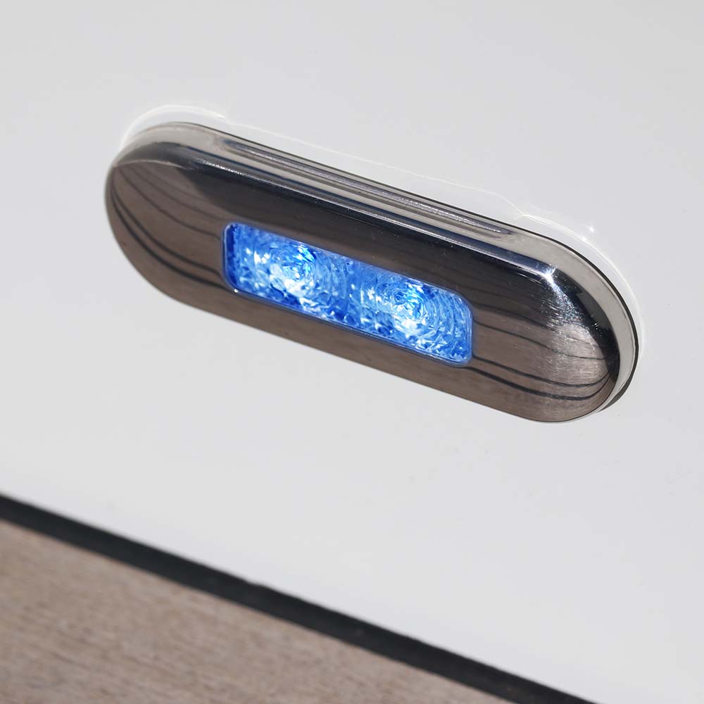 hella-marine-euroled75-led-oblong-step-lamp-kompakte-stufenleuchte-f-r-innen-und image 1